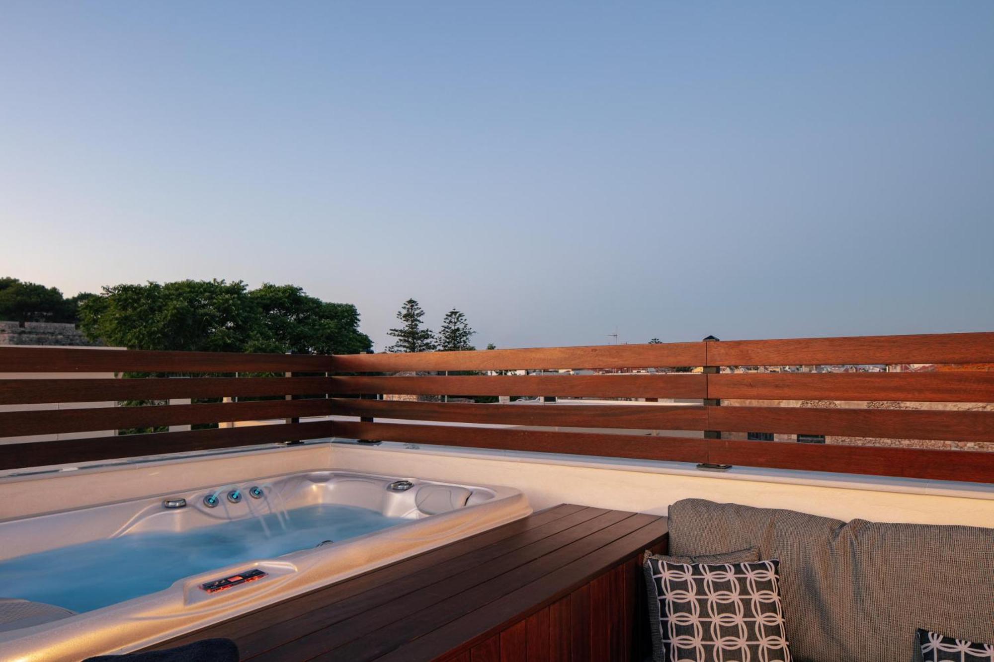 Le Bijou Luxury Suites Rethymno Εξωτερικό φωτογραφία